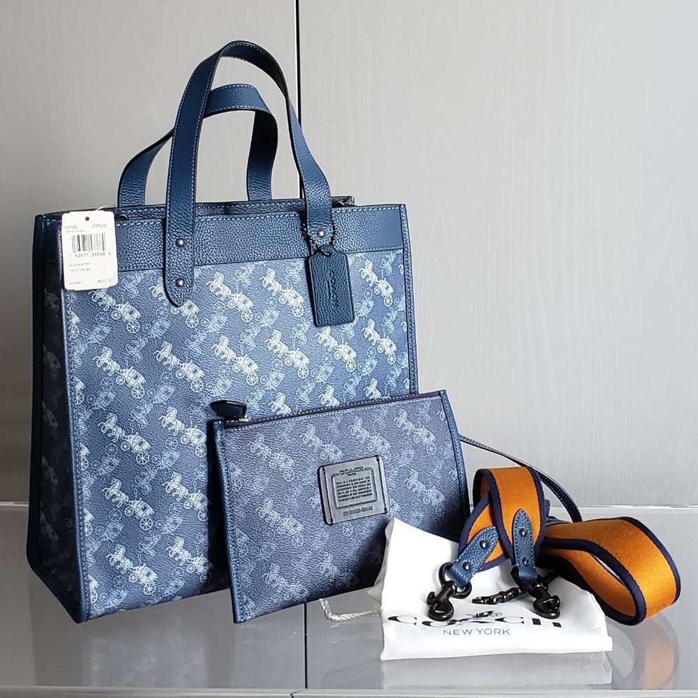 [RARE] COACH Field Tote 22 Bag with Horse & Carriage Print - Pewter/True Blue